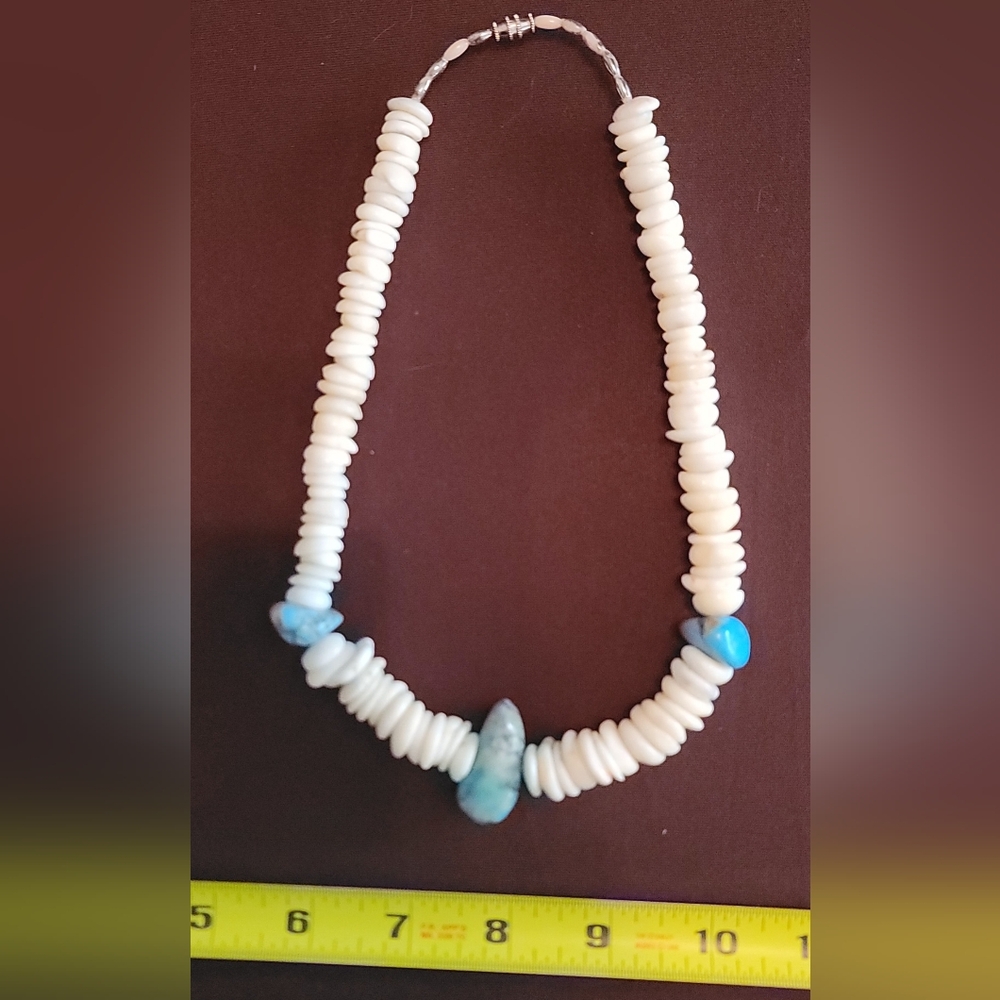 Vintage Handmade Puka Shell and Turquouse Beaded Necklace